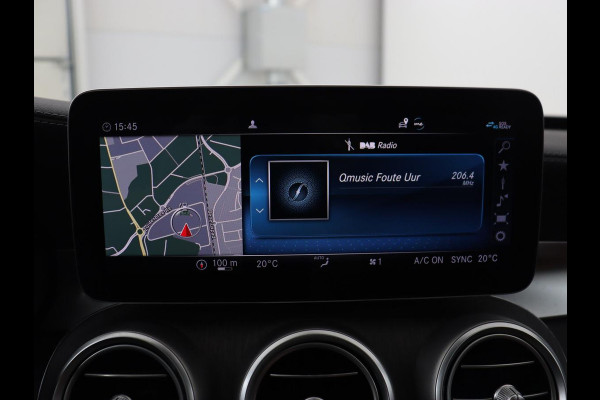 Mercedes-Benz C-Klasse 300e AMG | Stoelventilatie | Panoramadak | Leder | Burmester | Memory | Luchtvering | Carplay | Stoelverwarming | Navigatie | Full LED