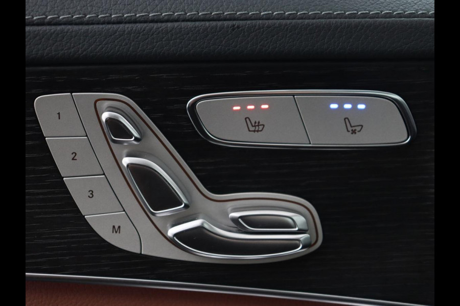 Mercedes-Benz C-Klasse 300e AMG | Stoelventilatie | Panoramadak | Leder | Burmester | Memory | Luchtvering | Carplay | Stoelverwarming | Navigatie | Full LED