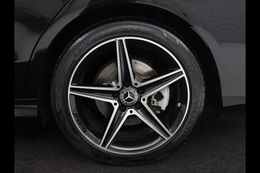 Mercedes-Benz C-Klasse 300e AMG | Stoelventilatie | Panoramadak | Leder | Burmester | Memory | Luchtvering | Carplay | Stoelverwarming | Navigatie | Full LED