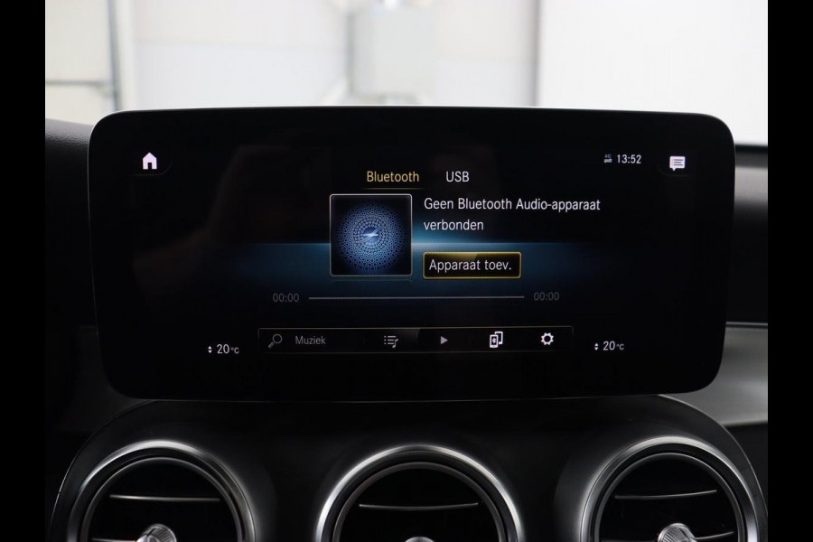 Mercedes-Benz GLC Coupé 300e 4Matic Business Solution AMG | Panoramadak | 360 Camera | Burmester Surround | Stoelverwarming | Trekhaak | Carplay | Matrix LED | Keyless | Leder/Alcantara
