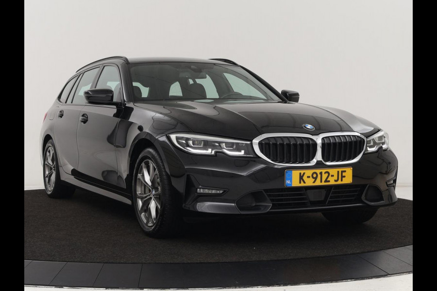 BMW 3-serie 330e eDrive Edition | Leder | Adaptive cruise | Stoelverwarming | Camera | Sport Line | Carplay | Sportstoelen | Live Cockpit | Keyless | Navigatie | Climate control