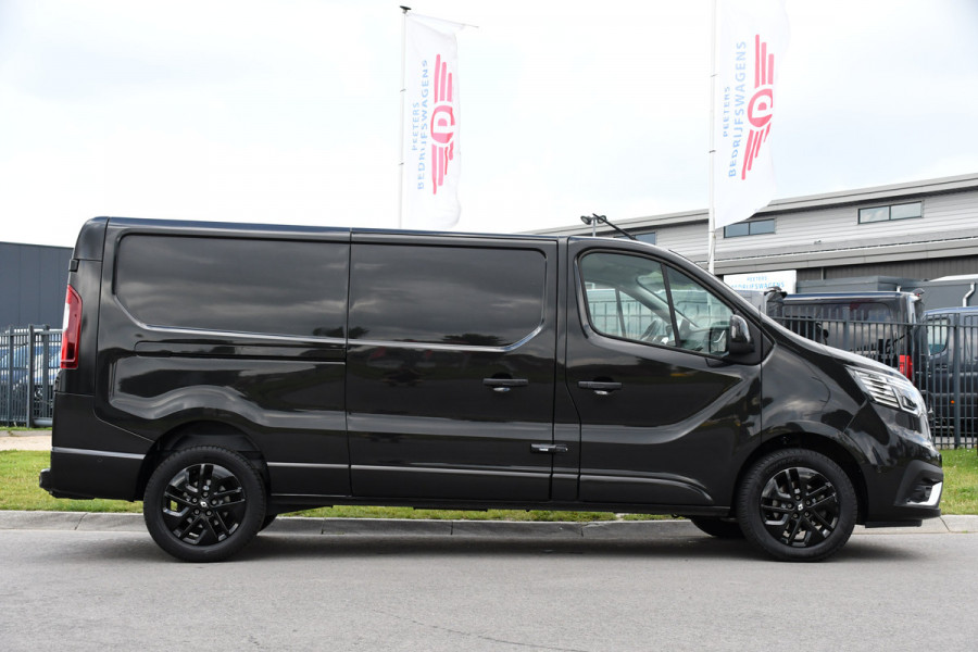 Renault Trafic 2.0 dCi 150 T30 L2H1 Luxe Black Edition Camera, Cruise, Carplay, 150pk, Clima, Automaat, Keyless, LED, Trekhaak, Uniek!