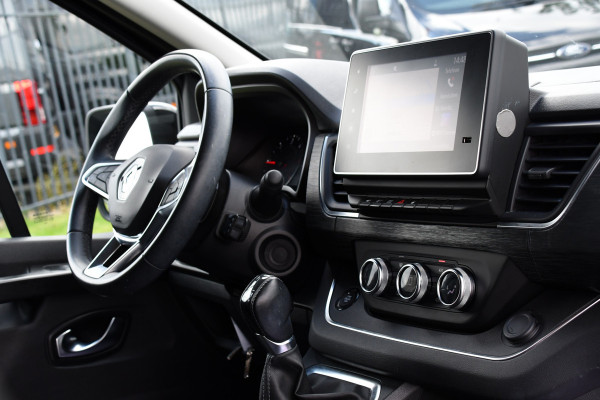 Renault Trafic 2.0 dCi 150 T30 L2H1 Luxe Black Edition Camera, Cruise, Carplay, 150pk, Clima, Automaat, Keyless, LED, Trekhaak, Uniek!
