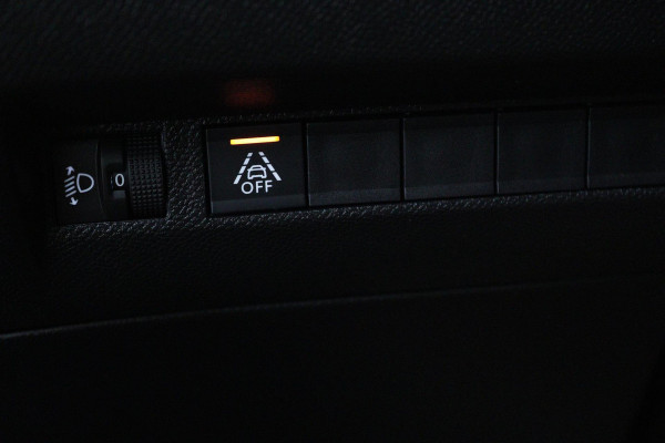 Peugeot 208 1.2 PureTech Blue Lease Active (PARKEERSENSOREN ACHTER, NAVIGATIE, BLUETOOTH, NL-AUTO, GOED ONDERHOUDEN)