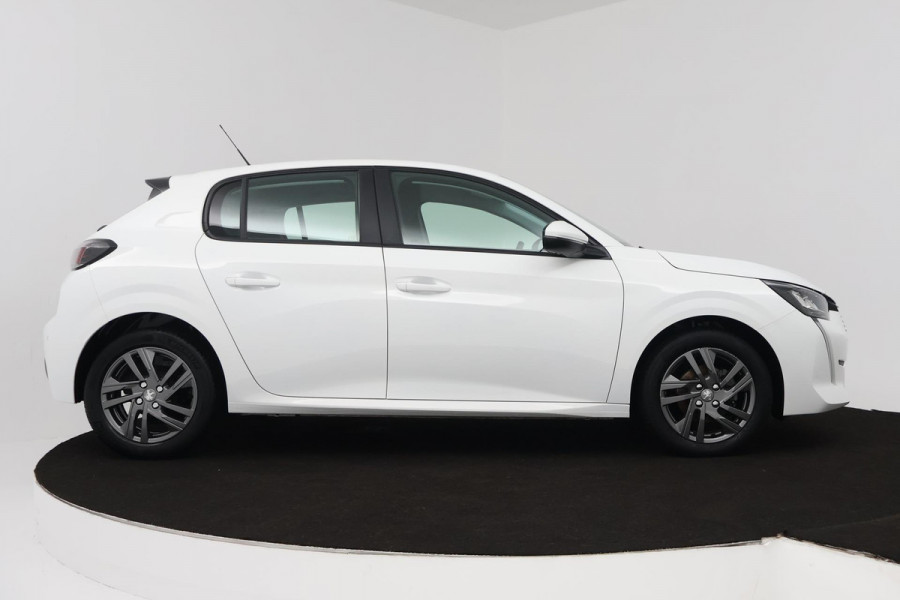 Peugeot 208 1.2 PureTech Blue Lease Active (PARKEERSENSOREN ACHTER, NAVIGATIE, BLUETOOTH, NL-AUTO, GOED ONDERHOUDEN)