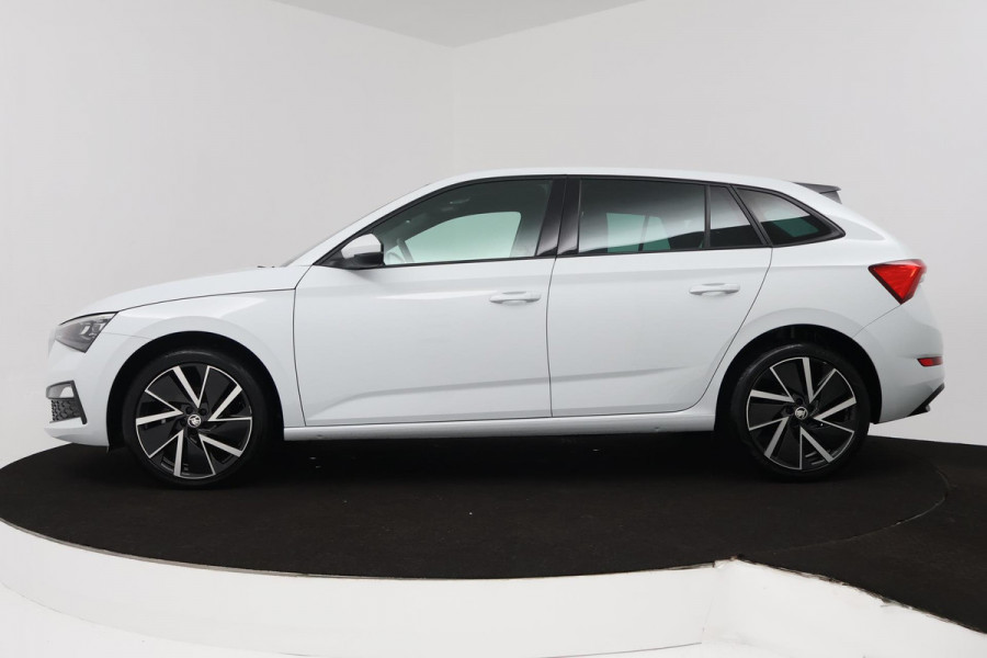 Škoda SCALA 1.0 TSI Sport Business (STOELVERWARMING, CRUISE CONTROL, PARKEERSENSOREN, NAVIGATIE, AUTOMAAT)