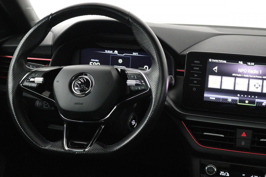 Škoda SCALA 1.0 TSI Sport Business (STOELVERWARMING, CRUISE CONTROL, PARKEERSENSOREN, NAVIGATIE, AUTOMAAT)