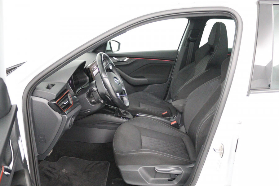Škoda SCALA 1.0 TSI Sport Business (STOELVERWARMING, CRUISE CONTROL, PARKEERSENSOREN, NAVIGATIE, AUTOMAAT)
