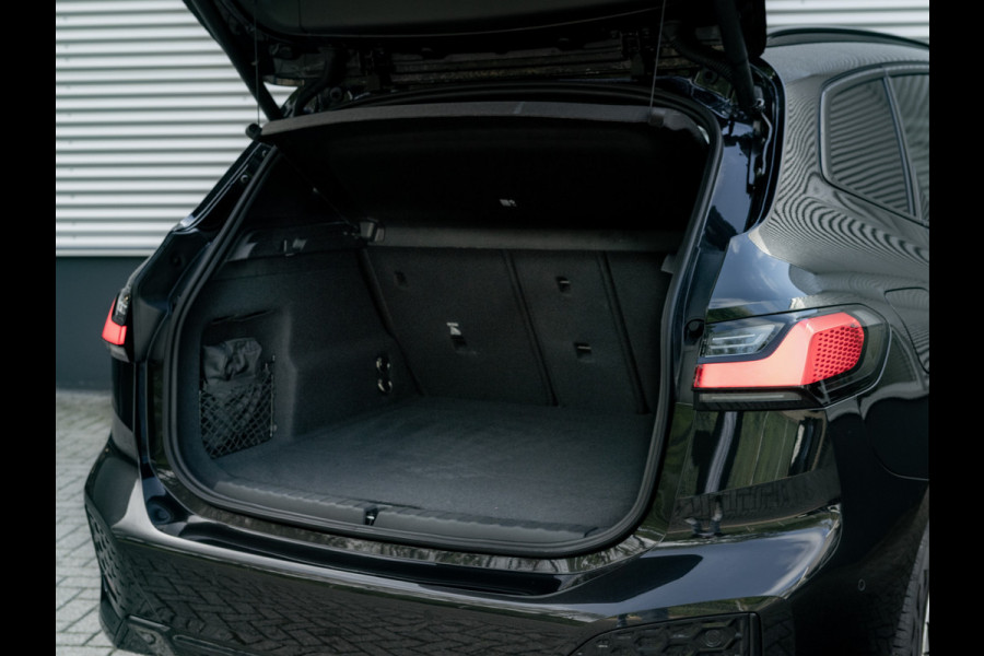 BMW 2 Serie Active Tourer 225e xDrive M-Sport - Pano - Head-up - Harman Kardon