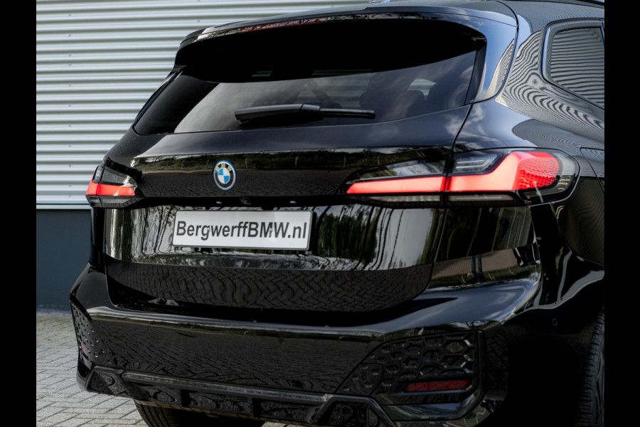 BMW 2 Serie Active Tourer 225e xDrive M-Sport - Pano - Head-up - Harman Kardon