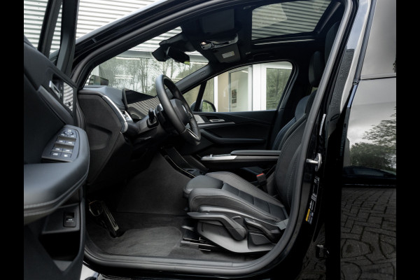 BMW 2 Serie Active Tourer 225e xDrive M-Sport - Pano - Head-up - Harman Kardon