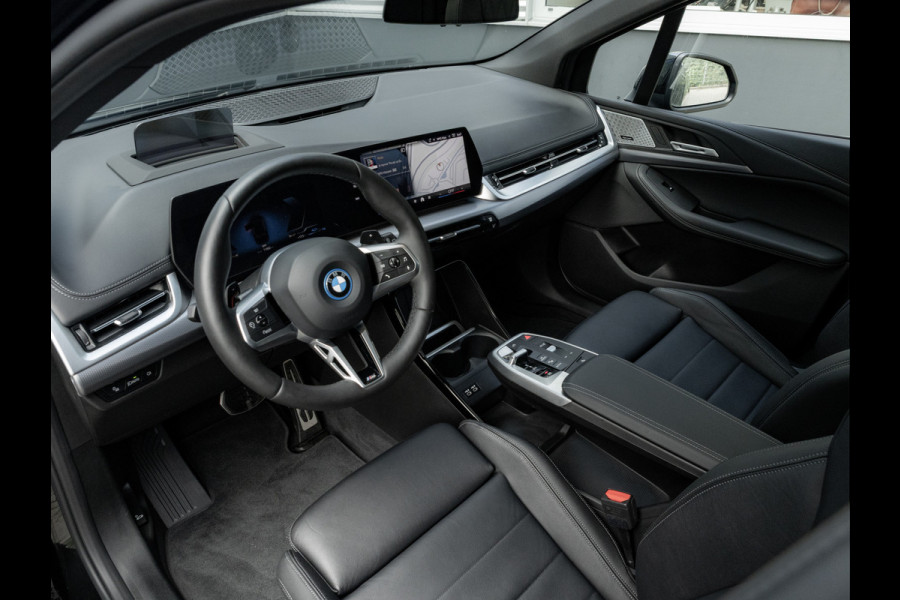 BMW 2 Serie Active Tourer 225e xDrive M-Sport - Pano - Head-up - Harman Kardon