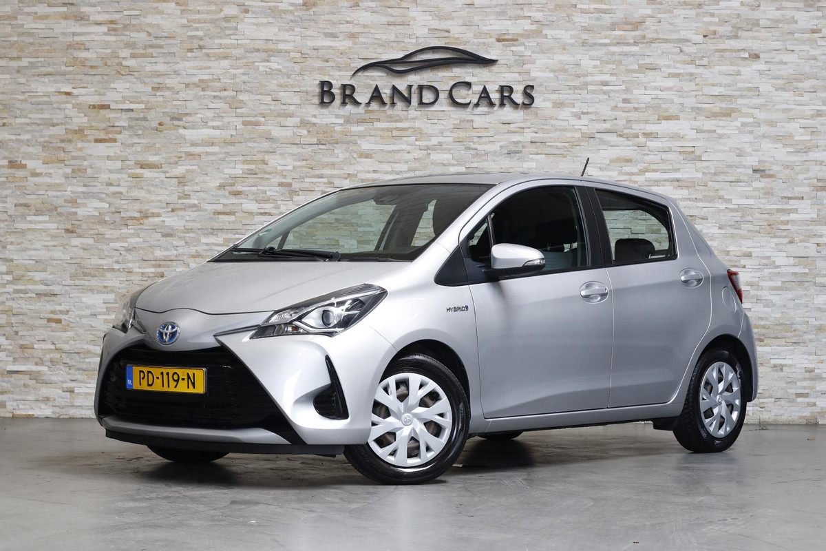 Toyota Yaris 1.5 Hybrid Aspiration | CAMERA | TREKHAAK | NAP | NAVI | Toyota Yaris 1.5 Hybrid Aspiration | CAMERA | TREKHAAK | NAP | NAVI |
