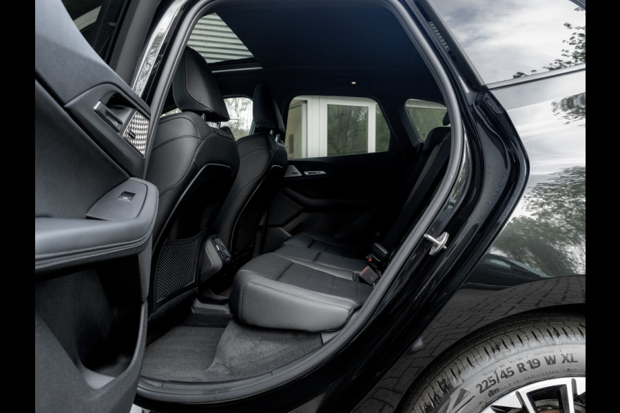 BMW 2 Serie Active Tourer 225e xDrive M-Sport - Pano - Head-up - Harman Kardon