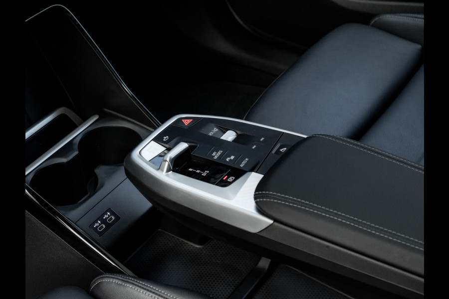 BMW 2 Serie Active Tourer 225e xDrive M-Sport - Pano - Head-up - Harman Kardon