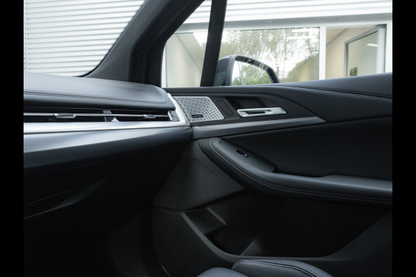 BMW 2 Serie Active Tourer 225e xDrive M-Sport - Pano - Head-up - Harman Kardon
