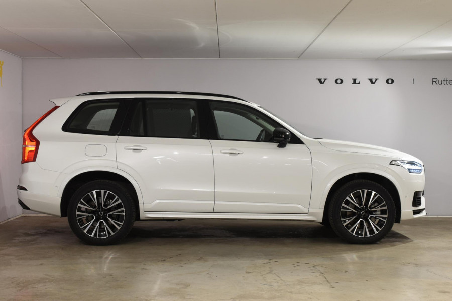 Volvo XC90 T8 455PK Automaat AWD Ultimate Dark / Bowers & Wilkins / Luchtvering / Head Up Display / 360 Camera / Massagestoelen / Gelaagde Zijruiten / Trekhaak /