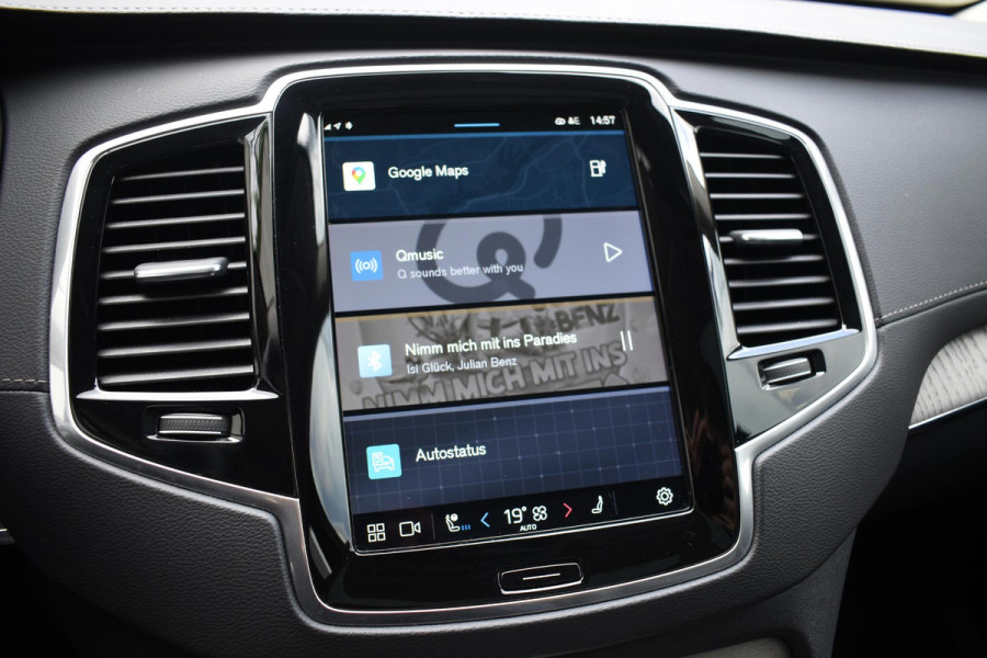 Volvo XC90 T8 455PK Automaat AWD Ultimate Dark / Bowers & Wilkins / Luchtvering / Head Up Display / 360 Camera / Massagestoelen / Gelaagde Zijruiten / Trekhaak /