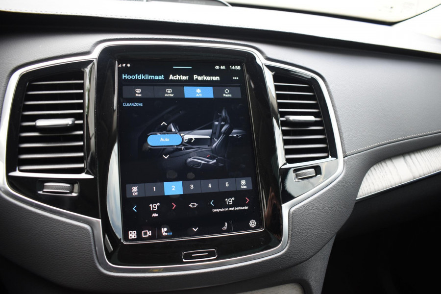 Volvo XC90 T8 455PK Automaat AWD Ultimate Dark / Bowers & Wilkins / Luchtvering / Head Up Display / 360 Camera / Massagestoelen / Gelaagde Zijruiten / Trekhaak /