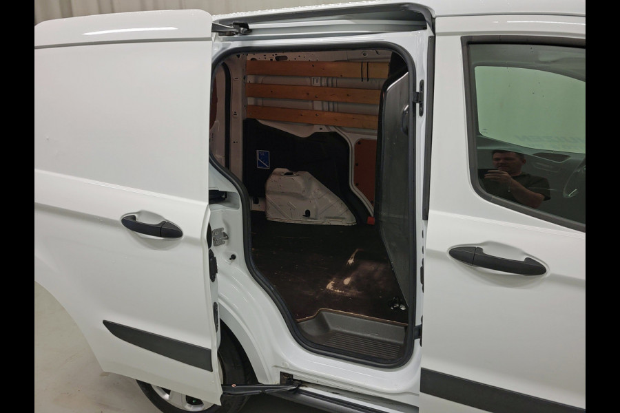 Ford Transit Courier 1.5TDCI Trekhaak Euro 6!