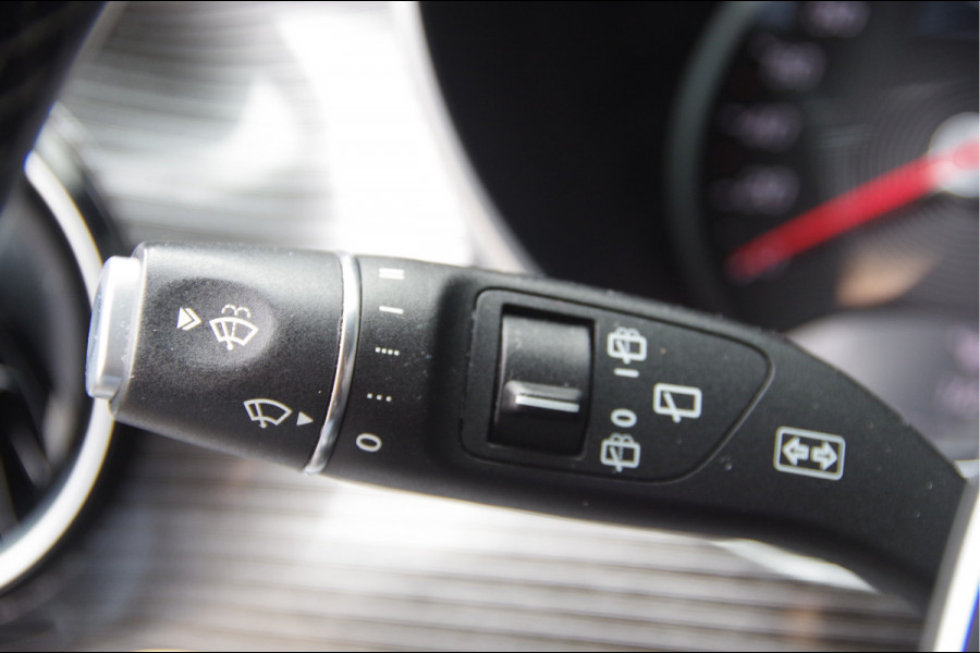 Mercedes-Benz V-Klasse 300d AMG L2 DC-5P, 2X ELEKTR. SCHUIFDEUR, BURMESTER, LED, LEDER, 360 CAMERA, CRUISE, CLIMA, PARKEERSENSOREN, NL AUTO, NAP