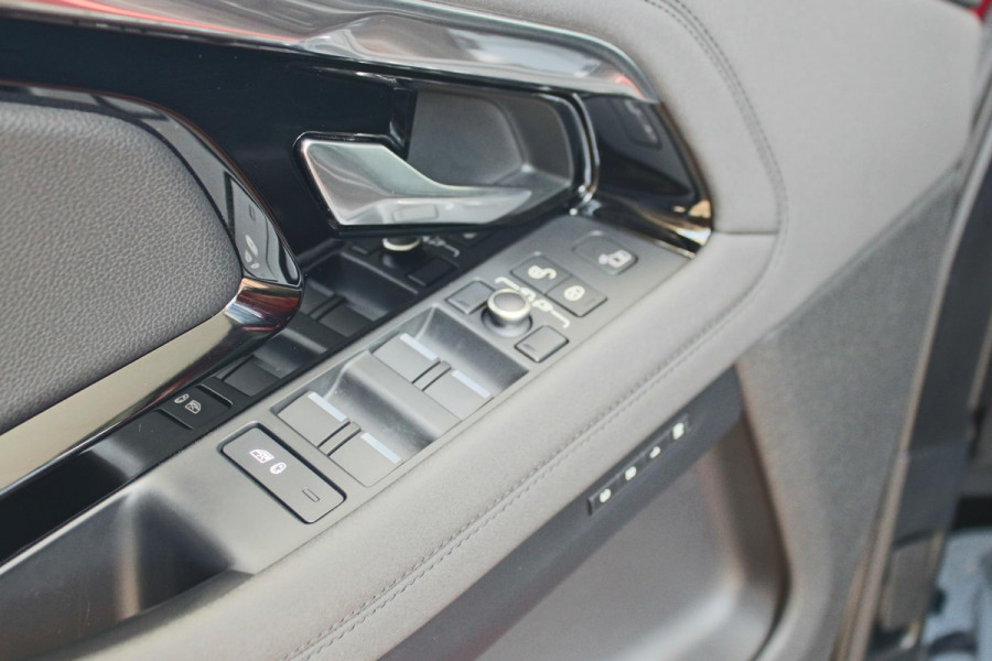Land Rover Range Rover Evoque D180 diesel SE Cruise Control, Panoramadak, 20" Lichtmetalen velgen