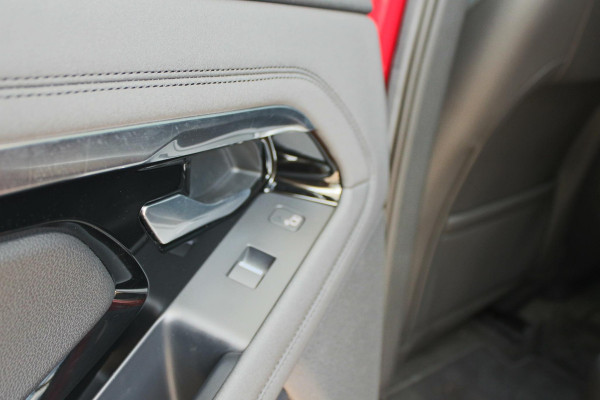 Land Rover Range Rover Evoque D180 diesel SE Cruise Control, Panoramadak, 20" Lichtmetalen velgen