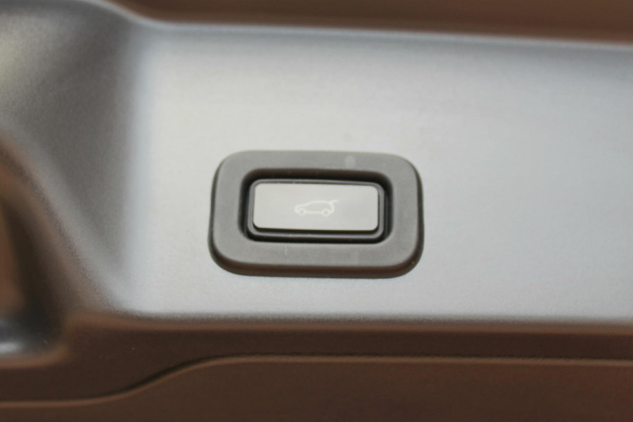 Land Rover Range Rover Evoque D180 diesel SE Cruise Control, Panoramadak, 20" Lichtmetalen velgen