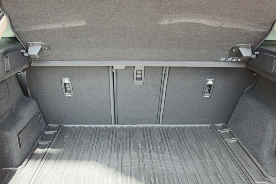 Land Rover Range Rover Evoque D180 diesel SE Cruise Control, Panoramadak, 20" Lichtmetalen velgen