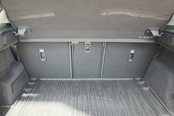 Land Rover Range Rover Evoque D180 diesel SE Cruise Control, Panoramadak, 20" Lichtmetalen velgen