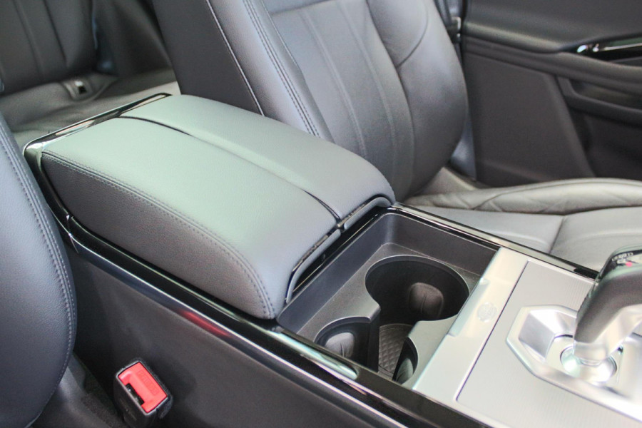 Land Rover Range Rover Evoque D180 diesel SE Cruise Control, Panoramadak, 20" Lichtmetalen velgen