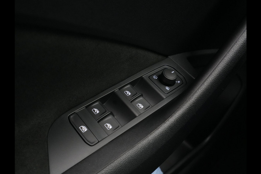 Škoda SCALA 1.0 TSI 115pk Business Edition Navigatie Stoelverwarming Acc Virtual cockpit 52