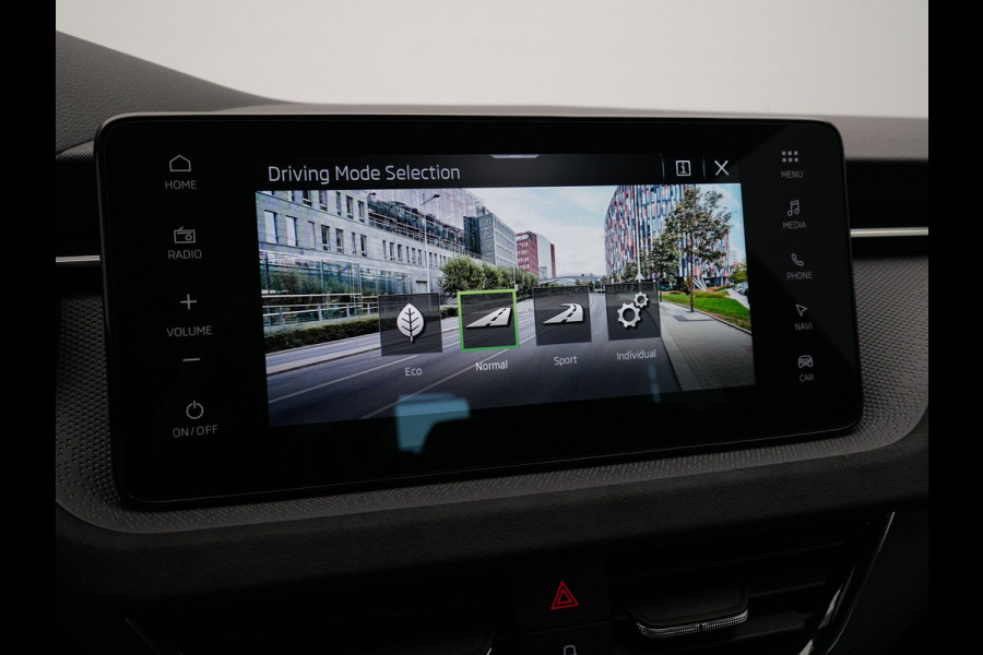 Škoda SCALA 1.0 TSI 115pk Business Edition Navigatie Stoelverwarming Acc Virtual cockpit 52
