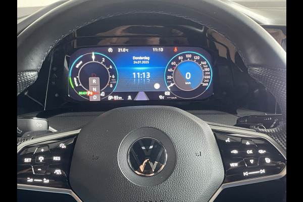 Volkswagen Golf 1.4 eHybrid GTE AUTOMAAT 245 PK / Adaptieve Cruise / Urano Grey