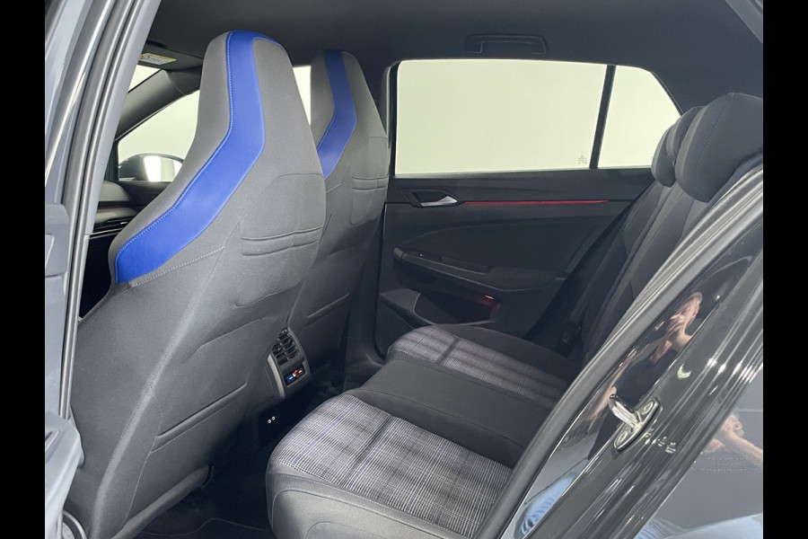 Volkswagen Golf 1.4 eHybrid GTE AUTOMAAT 245 PK / Adaptieve Cruise / Urano Grey