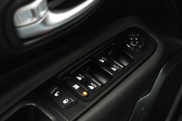 Jeep Renegade 1.0T Limited Sport 120 PK| Pano-dak | CarPlay | Acc | Stoel + Stuurverwarming | Camera | Led | Pdc |