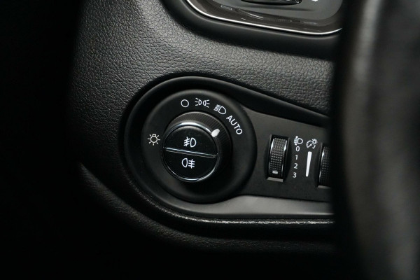 Jeep Renegade 1.0T Limited Sport 120 PK| Pano-dak | CarPlay | Acc | Stoel + Stuurverwarming | Camera | Led | Pdc |
