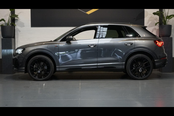 Audi Q3 45 TFSIe 3x S-Line BLACK OPTIK AUTOMAAT-20 INCH-ACC-AUDI SOUND-CAMERA-CARPLAY-ELEKTRISCHE STOELEN-KEYLESS-MATRIX-TREKHAAK