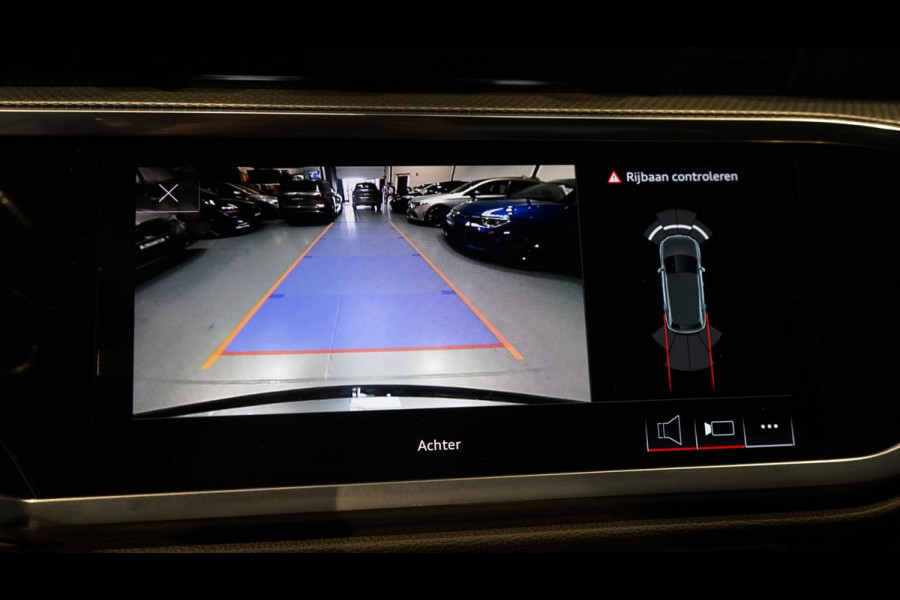 Audi Q3 45 TFSIe 3x S-Line BLACK OPTIK AUTOMAAT-20 INCH-ACC-AUDI SOUND-CAMERA-CARPLAY-ELEKTRISCHE STOELEN-KEYLESS-MATRIX-TREKHAAK