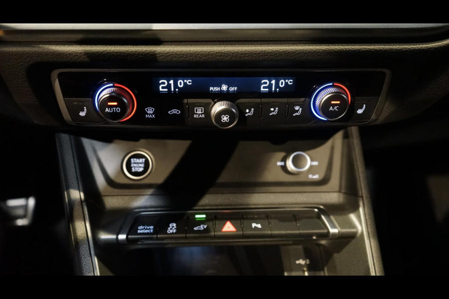 Audi Q3 45 TFSIe 3x S-Line BLACK OPTIK AUTOMAAT-20 INCH-ACC-AUDI SOUND-CAMERA-CARPLAY-ELEKTRISCHE STOELEN-KEYLESS-MATRIX-TREKHAAK
