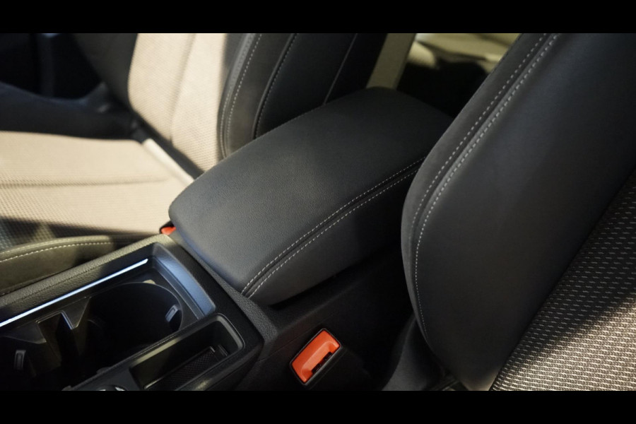 Audi Q3 45 TFSIe 3x S-Line BLACK OPTIK AUTOMAAT-20 INCH-ACC-AUDI SOUND-CAMERA-CARPLAY-ELEKTRISCHE STOELEN-KEYLESS-MATRIX-TREKHAAK