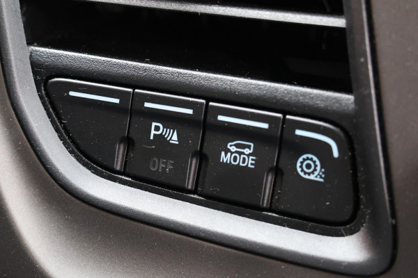 Ford Transit Custom 300 2.0 TDCI L2H1 | Raptor Edition | Blind Spot | Camera | Navigatie | CarPlay | Stoelverwarming | Airco | PDC V+A | MF Stuur |  Dealer onderhouden | Fabrieksgarantie tot 05-2027 | Nieuwe APK