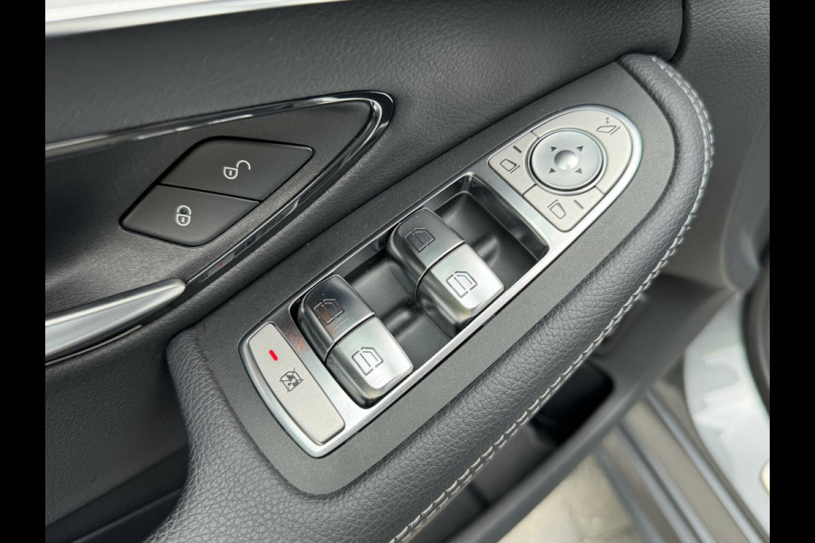 Mercedes-Benz C-Klasse Estate 180 AMG Automaat | Night Pakket | Trekhaak afneembaar | Stoelverwarming | Achteruitrijcamera | LED verlichting | Apple Ca