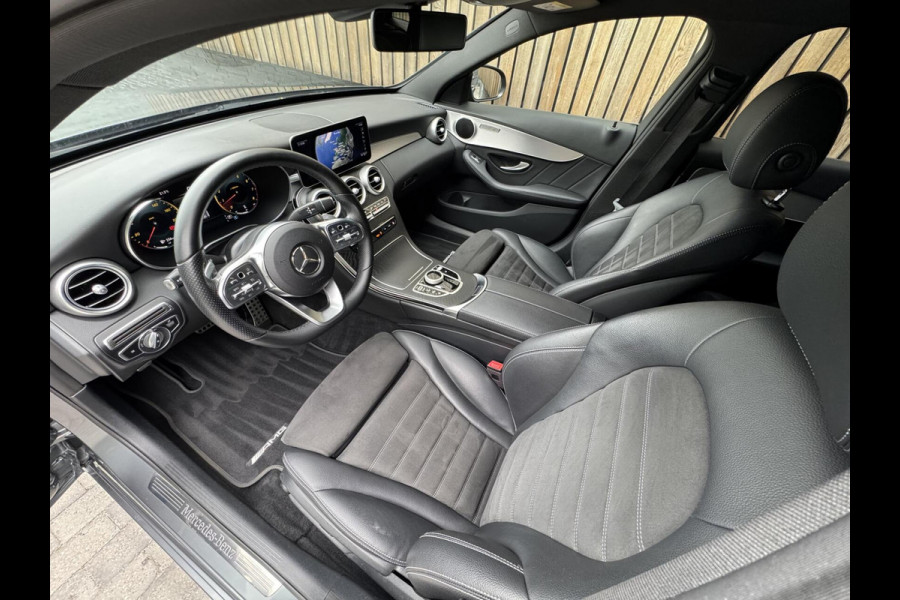 Mercedes-Benz C-Klasse Estate 180 AMG Automaat | Night Pakket | Trekhaak afneembaar | Stoelverwarming | Achteruitrijcamera | LED verlichting | Apple Ca