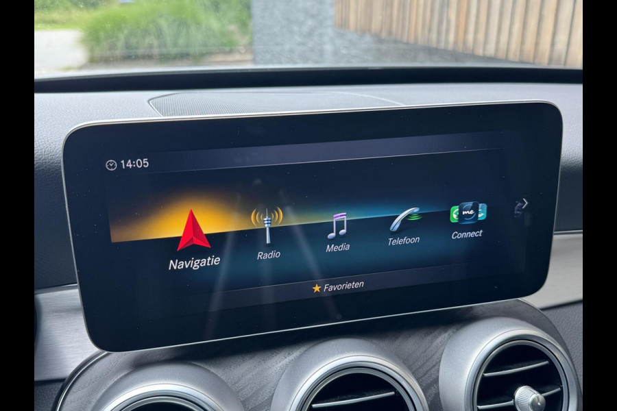 Mercedes-Benz C-Klasse Estate 180 AMG Automaat | Night Pakket | Trekhaak afneembaar | Stoelverwarming | Achteruitrijcamera | LED verlichting | Apple Ca