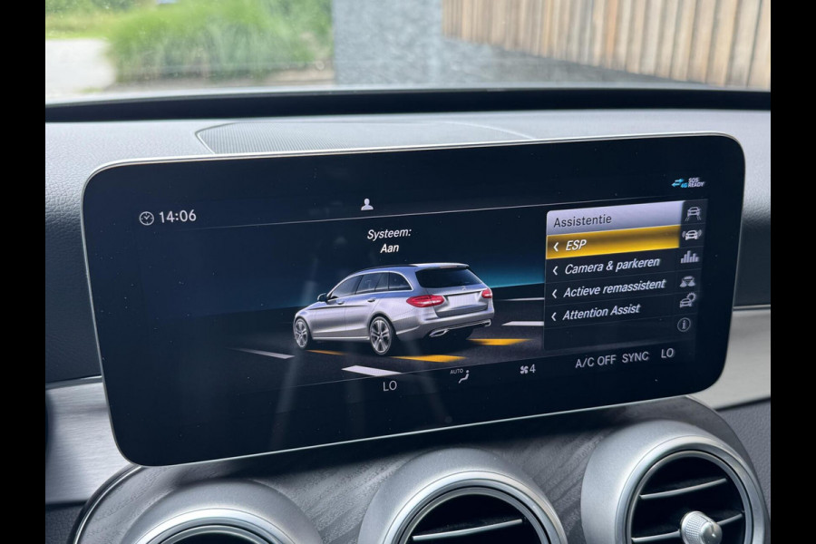 Mercedes-Benz C-Klasse Estate 180 AMG Automaat | Night Pakket | Trekhaak afneembaar | Stoelverwarming | Achteruitrijcamera | LED verlichting | Apple Ca