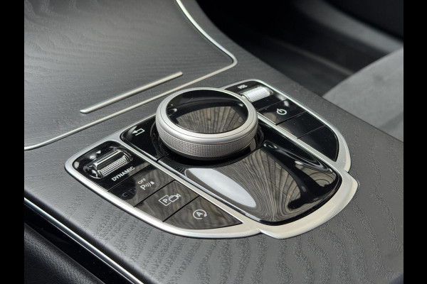 Mercedes-Benz C-Klasse Estate 180 AMG Automaat | Night Pakket | Trekhaak afneembaar | Stoelverwarming | Achteruitrijcamera | LED verlichting | Apple Ca