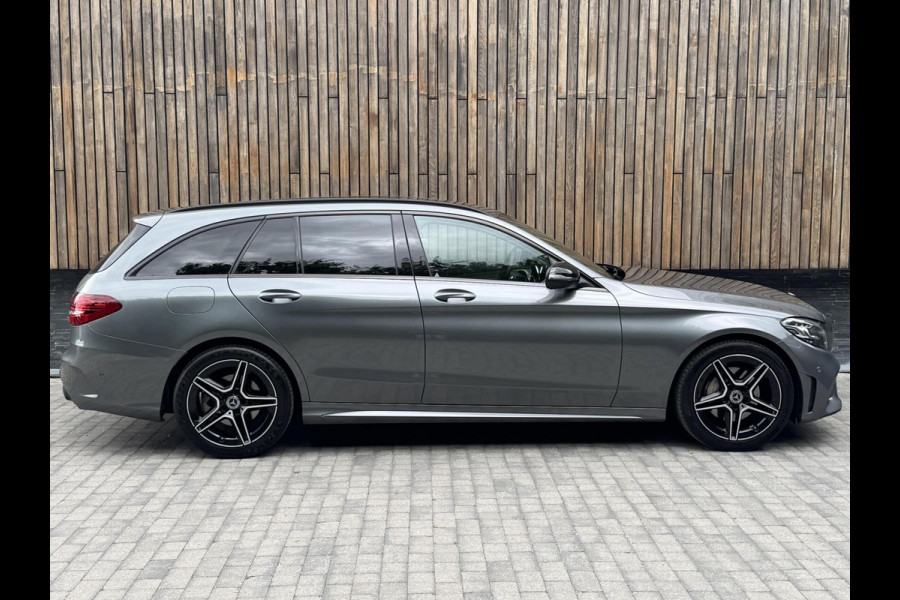 Mercedes-Benz C-Klasse Estate 180 AMG Automaat | Night Pakket | Trekhaak afneembaar | Stoelverwarming | Achteruitrijcamera | LED verlichting | Apple Ca