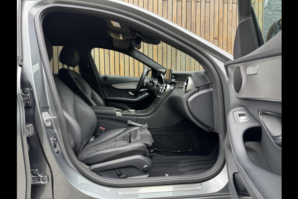 Mercedes-Benz C-Klasse Estate 180 AMG Automaat | Night Pakket | Trekhaak afneembaar | Stoelverwarming | Achteruitrijcamera | LED verlichting | Apple Ca