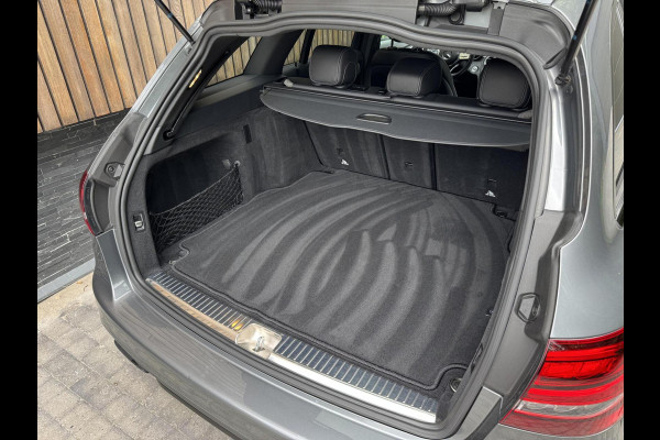 Mercedes-Benz C-Klasse Estate 180 AMG Automaat | Night Pakket | Trekhaak afneembaar | Stoelverwarming | Achteruitrijcamera | LED verlichting | Apple Ca